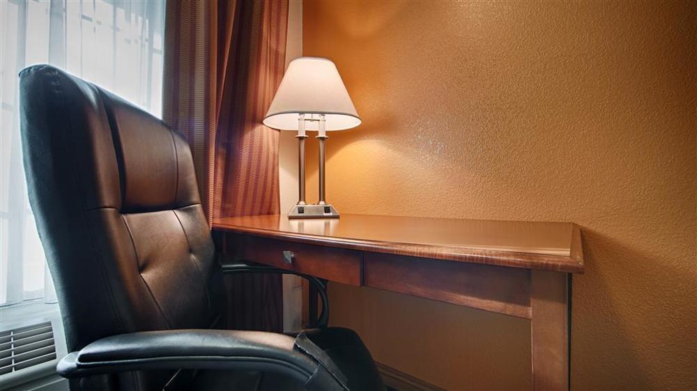 Cloverdale Wine Country Inn & Suites Pokój zdjęcie
