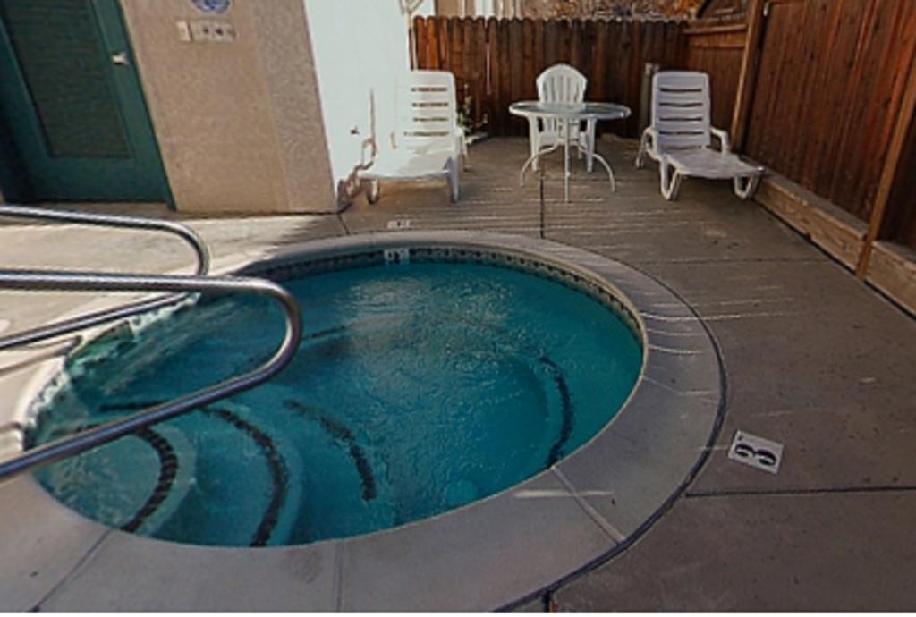 Cloverdale Wine Country Inn & Suites Zewnętrze zdjęcie