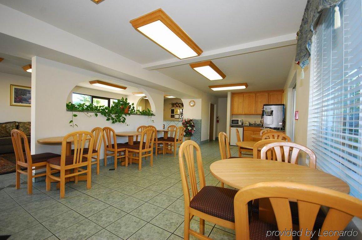 Cloverdale Wine Country Inn & Suites Restauracja zdjęcie