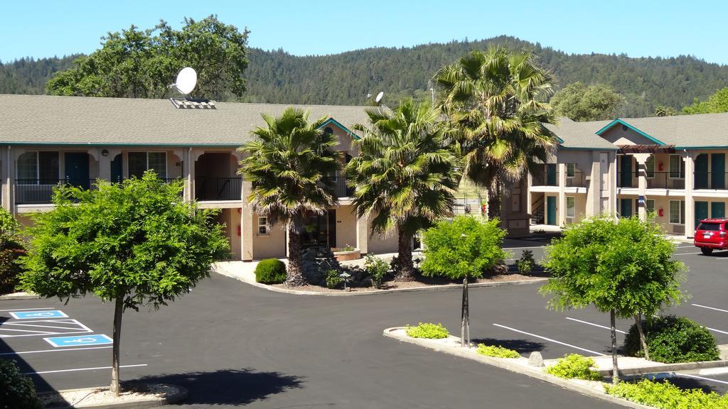 Cloverdale Wine Country Inn & Suites Zewnętrze zdjęcie