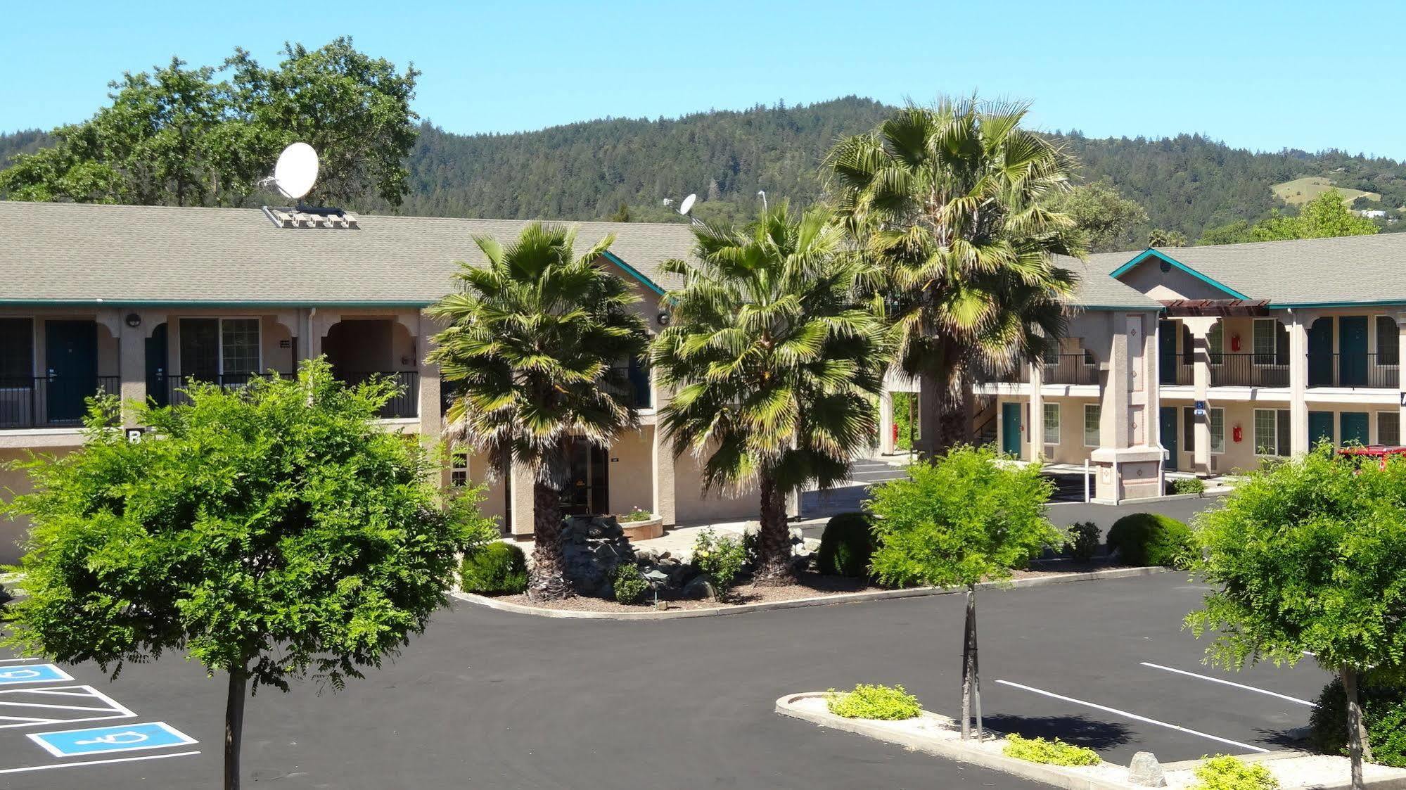 Cloverdale Wine Country Inn & Suites Zewnętrze zdjęcie