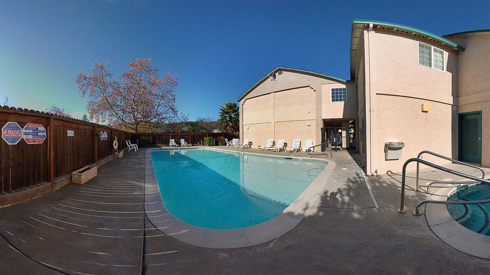Cloverdale Wine Country Inn & Suites Zewnętrze zdjęcie